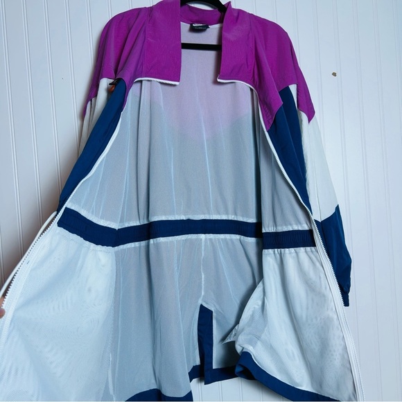 Nike women’s Sportswear Icon Clash Woven Track Jacket Blue Pink white 1X  Sporty - Picture 13 of 17
